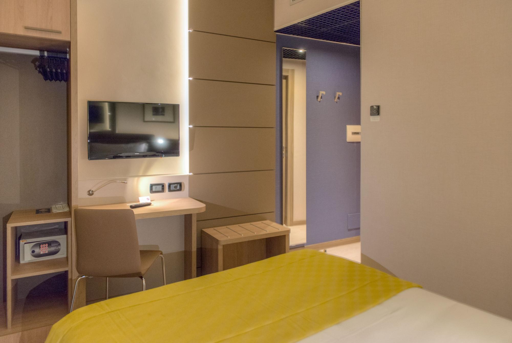 Cardano Hotel Malpensa Cardano al Campo Kültér fotó