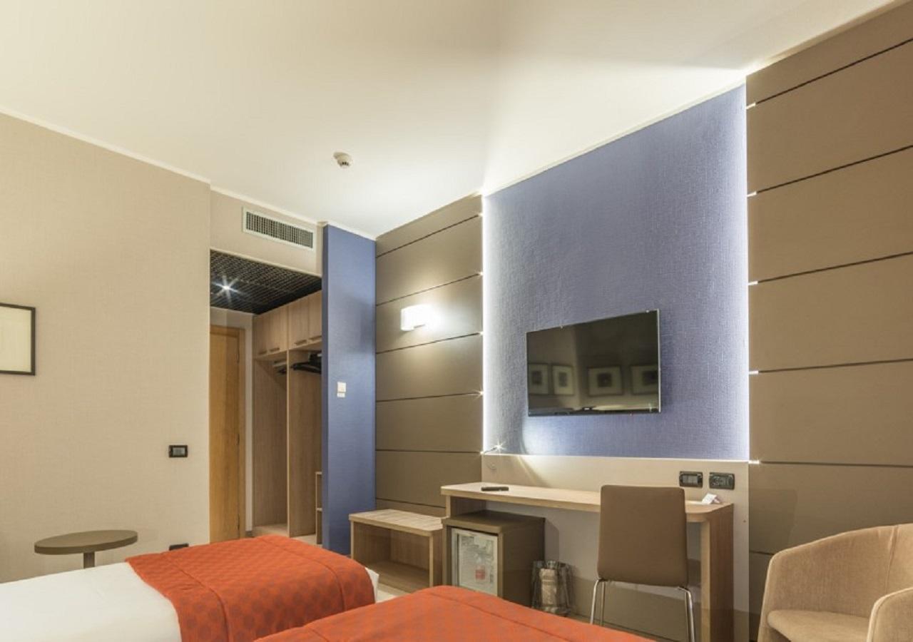 Cardano Hotel Malpensa Cardano al Campo Kültér fotó