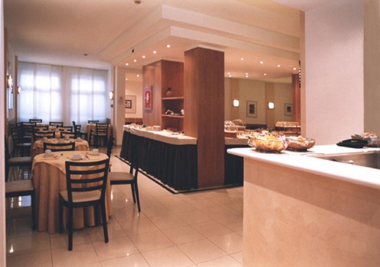 Cardano Hotel Malpensa Cardano al Campo Kültér fotó