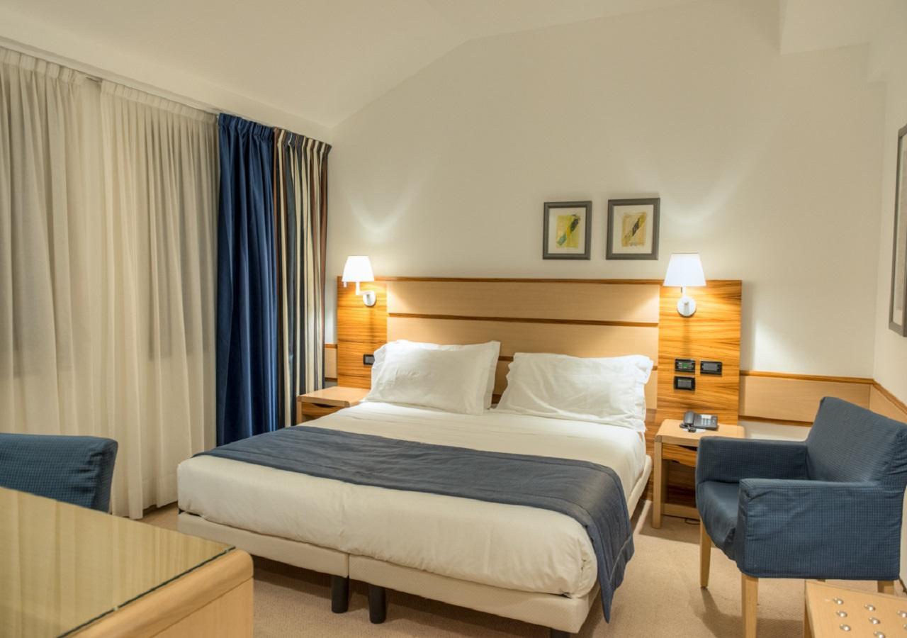 Cardano Hotel Malpensa Cardano al Campo Kültér fotó